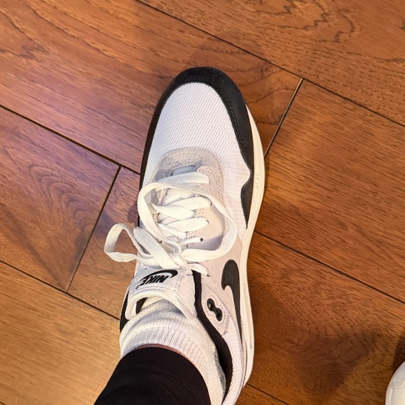 Nike White and Black Running Sneaker - Swoosh Accent - Picture 2 of 7